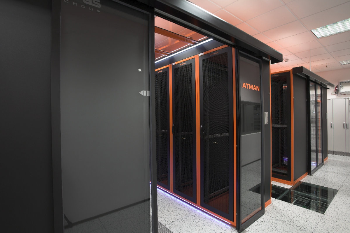 ZPAS Datacenter Ataman Kundenprojekt Serverraum Installation