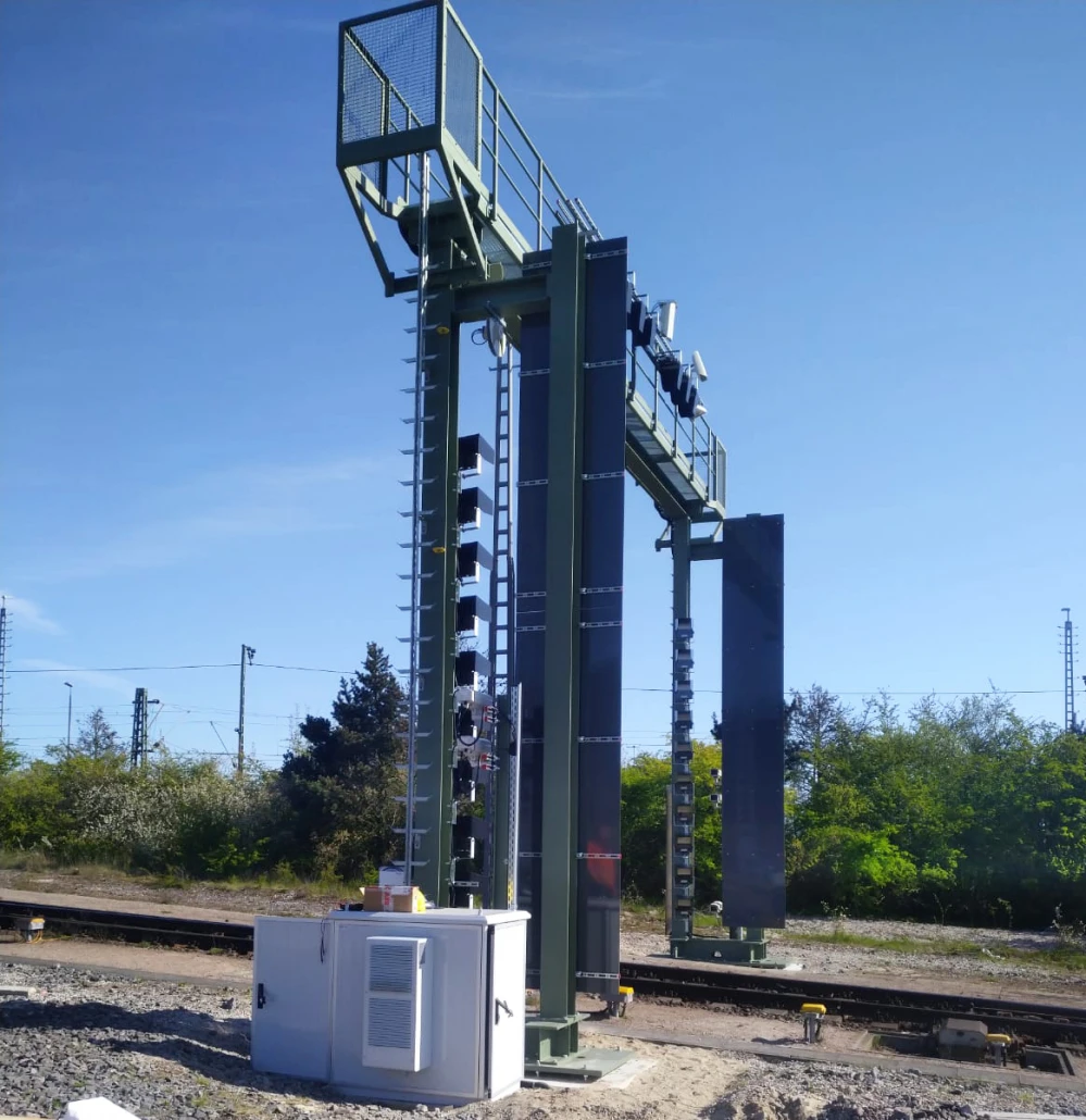 ZPAS Outdoorgehäuse Bahninfrastruktur Mast Eisenbahn Aluminium